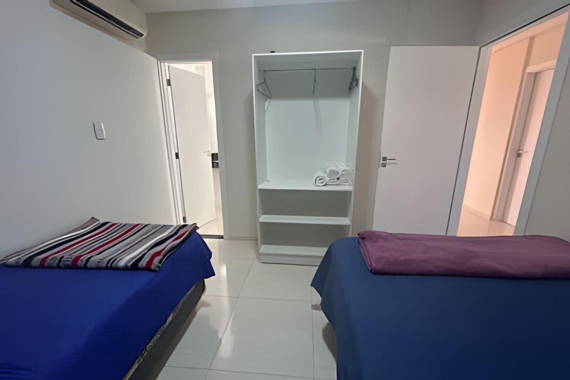 Para 10 Pessoas, 03 Quartos Ar Condicionado E Ventilador, Garagem, Atras Do Hospital Da Unimed Petrolina Eksteriør bilde